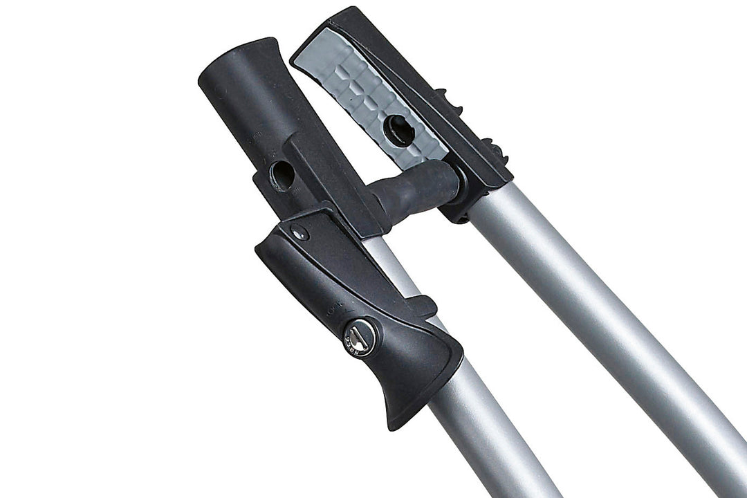 A close-up look at the locking system on the Thule FreeRide roof bike rack