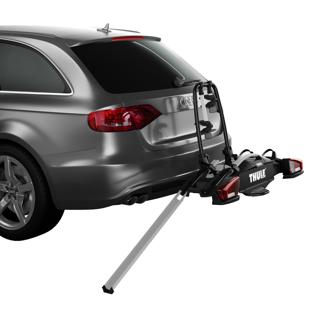 Thule Loading ramp (915200) loaded onto a Thule VeloCompact for easy bike loading